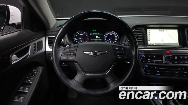 Genesis G80 2017 — photo 13