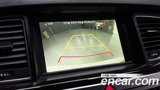 Genesis G80 2017 — photo 15