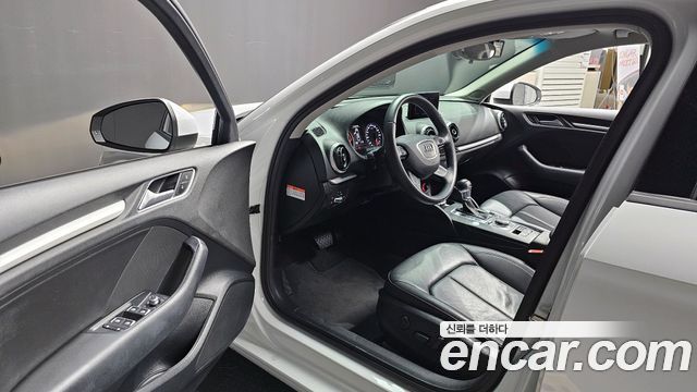 Audi A3 2015 — photo 10