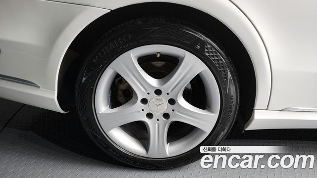 Mercedes-Benz E-Class 2014 — photo 5