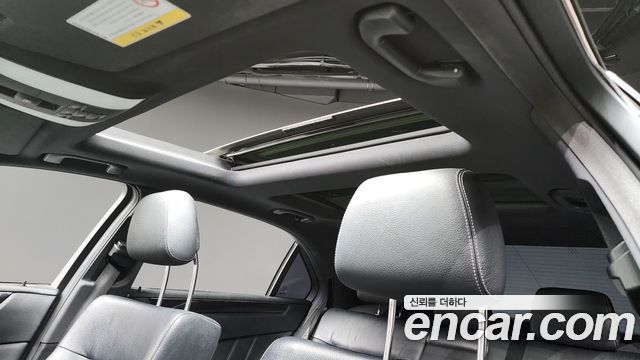 Mercedes-Benz E-Class 2014 — photo 19