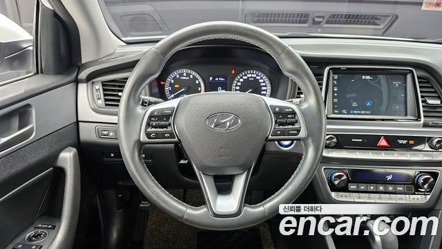 Hyundai Sonata 2019 — photo 13