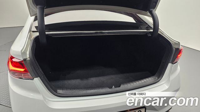 Hyundai Sonata 2019 — photo 20
