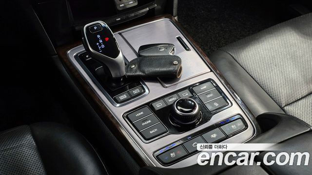 Hyundai Equus 2013 — photo 9