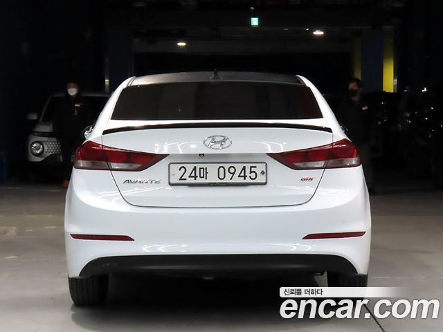 Hyundai AVANTE 2016 — photo 3