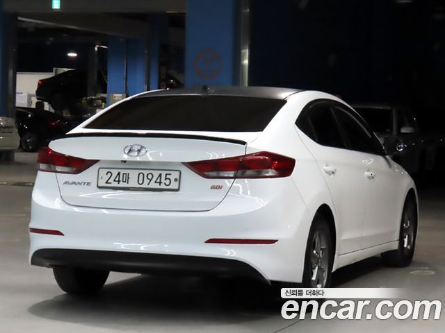Hyundai AVANTE 2016 — photo 4