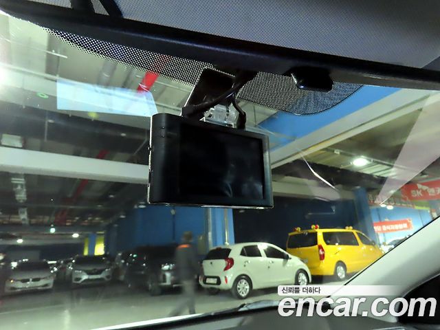 Hyundai AVANTE 2016 — photo 16
