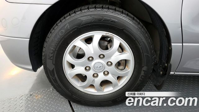 Hyundai Starex 2012 — photo 5