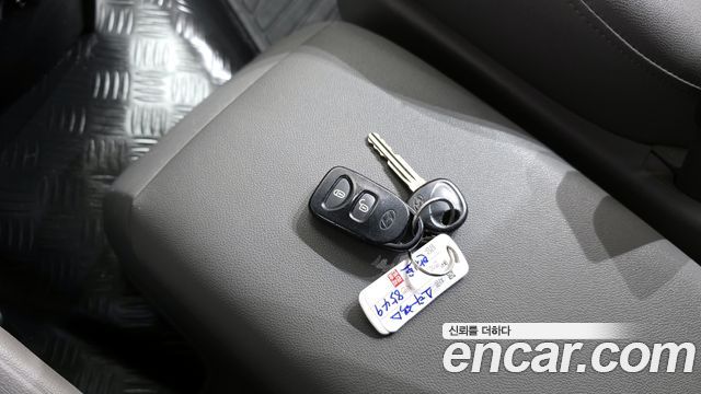 Hyundai Starex 2012 — photo 19