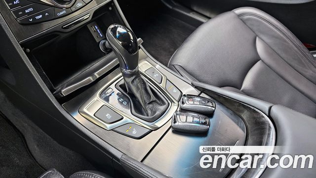 Hyundai Grandeur 2013 — photo 9