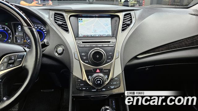 Hyundai Grandeur 2013 — photo 16