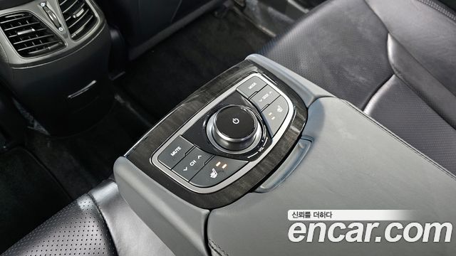 Hyundai Grandeur 2013 — photo 19