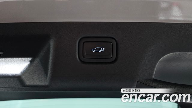 Hyundai Kona 2023 — photo 20