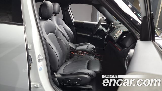 Mini Countryman 2022 — photo 11