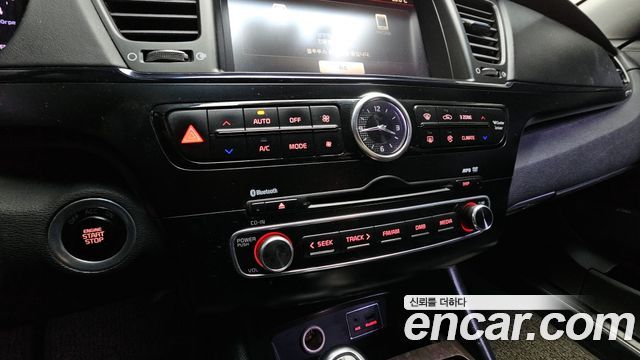 Kia K9 2013 — photo 15