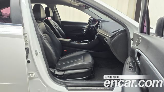 Hyundai Sonata 2020 — photo 11