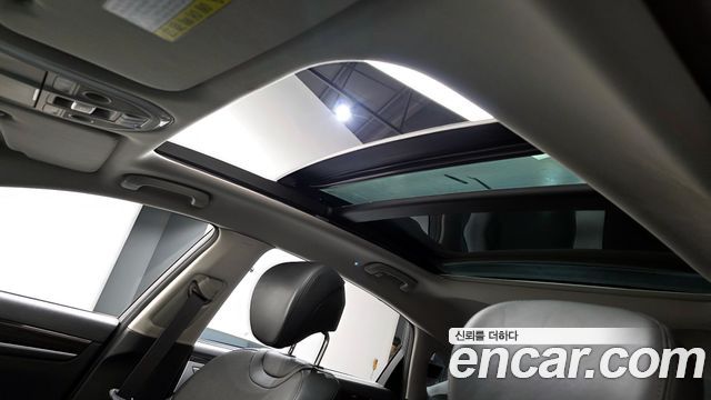 Genesis G80 2018 — photo 18