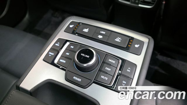 Genesis G80 2018 — photo 19