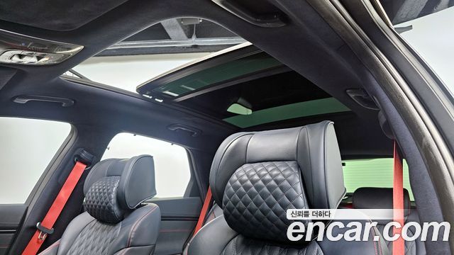 Genesis GV70 2021 — photo 18