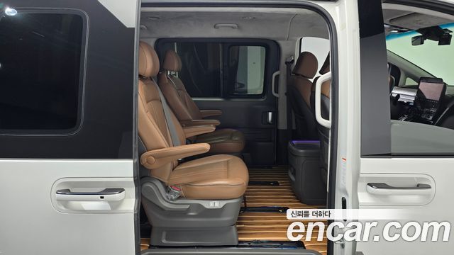 Hyundai Staria 2023 — photo 12