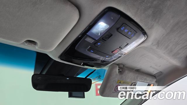 Hyundai Staria 2023 — photo 18