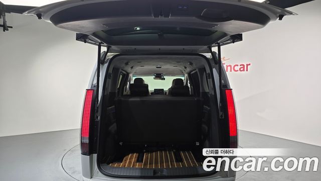 Hyundai Staria 2023 — photo 20