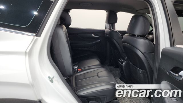 Hyundai Santafe 2021 — photo 12