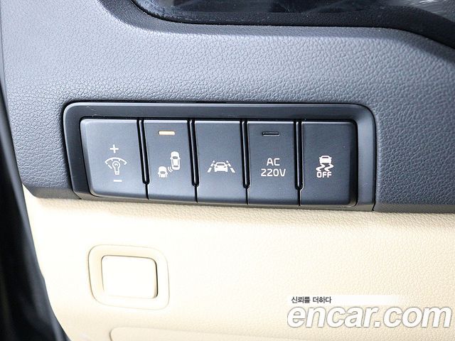 Kia Canival 2017 — photo 16