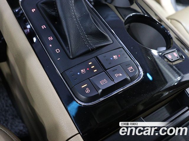 Kia Canival 2017 — photo 17