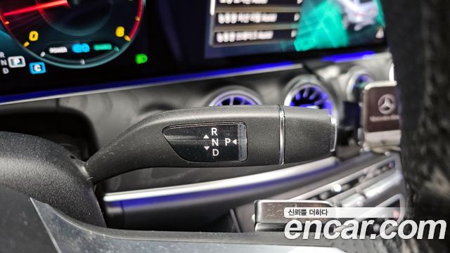 Mercedes-Benz E-Class 2022 — photo 9