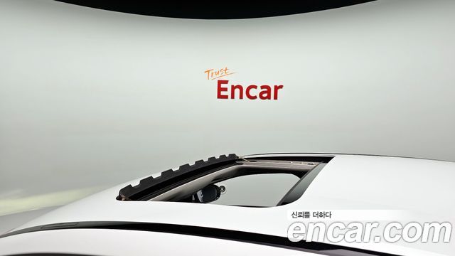 Mercedes-Benz E-Class 2018 — photo 19