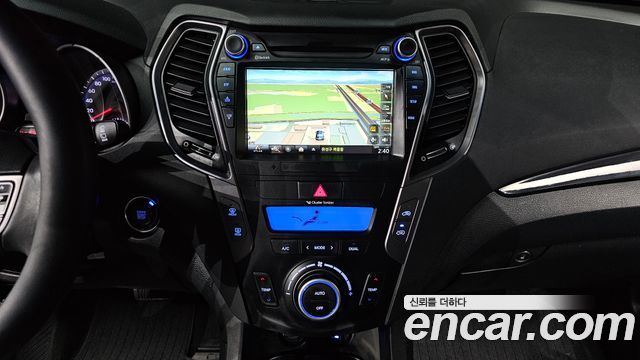 Hyundai Santafe 2015 — photo 16