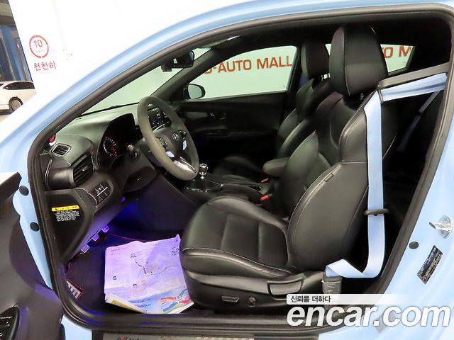 Hyundai Veloster 2020 — photo 11