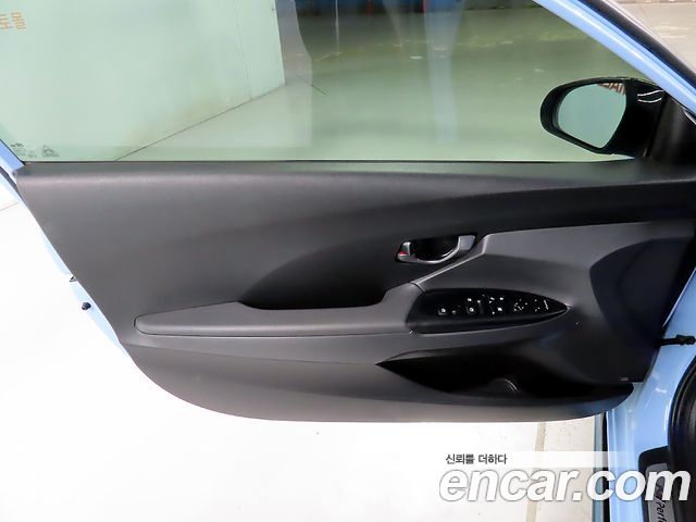 Hyundai Veloster 2020 — photo 15