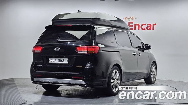 Kia Canival 2016 — photo 2