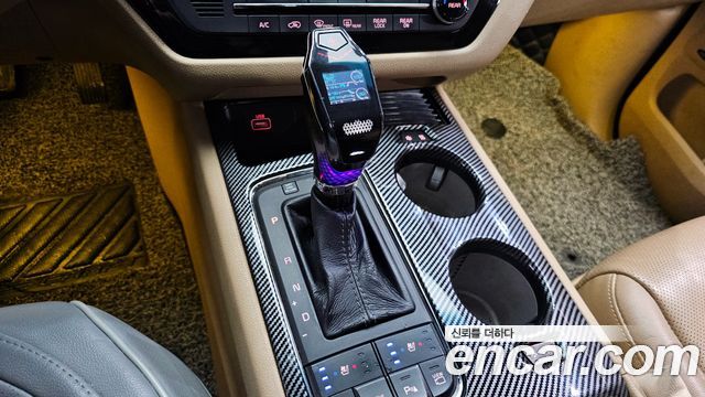 Kia Canival 2016 — photo 9