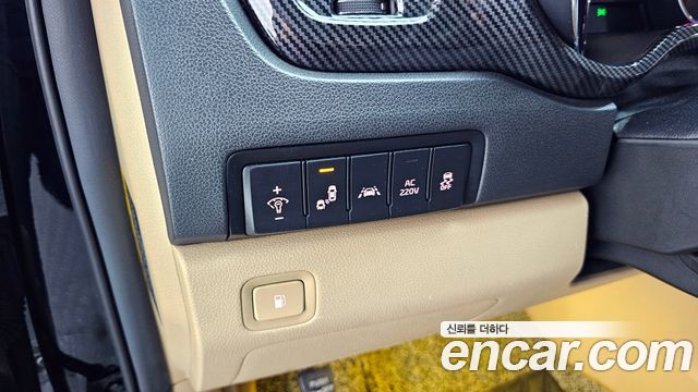 Kia Canival 2016 — photo 16