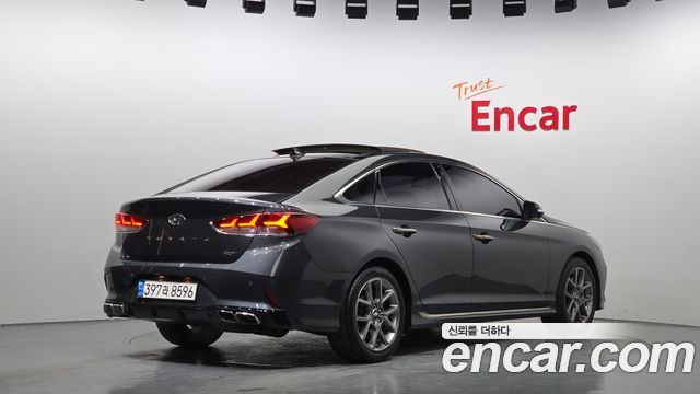 Hyundai Sonata 2018 — photo 2