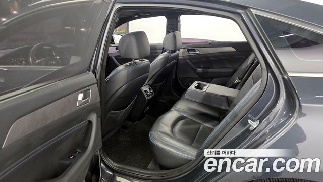 Hyundai Sonata 2018 — photo 11
