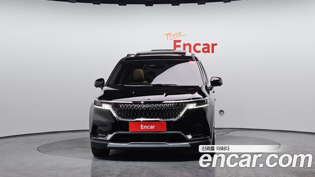 Kia Canival 2021 — photo 3