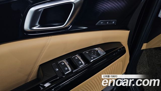Kia Canival 2021 — photo 17