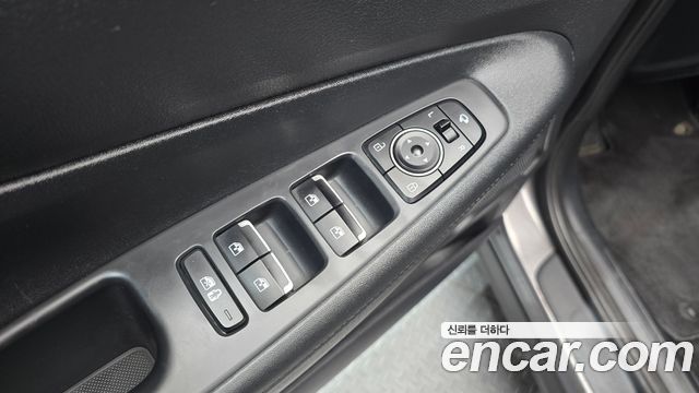 Hyundai Santafe 2023 — photo 14