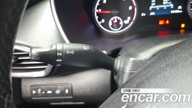 Hyundai Santafe 2023 — photo 16