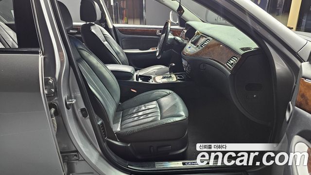 Hyundai Genesis 2009 — photo 10