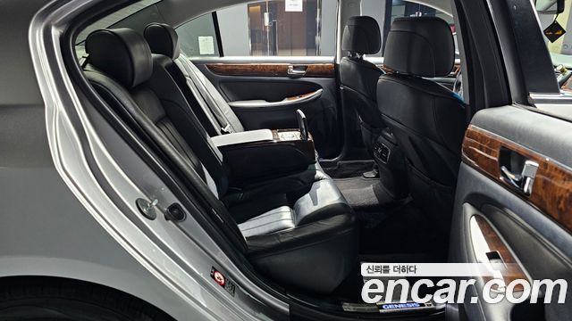 Hyundai Genesis 2009 — photo 12