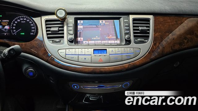 Hyundai Genesis 2009 — photo 14