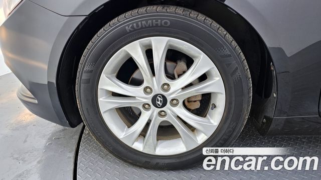 Hyundai Sonata 2011 — photo 5