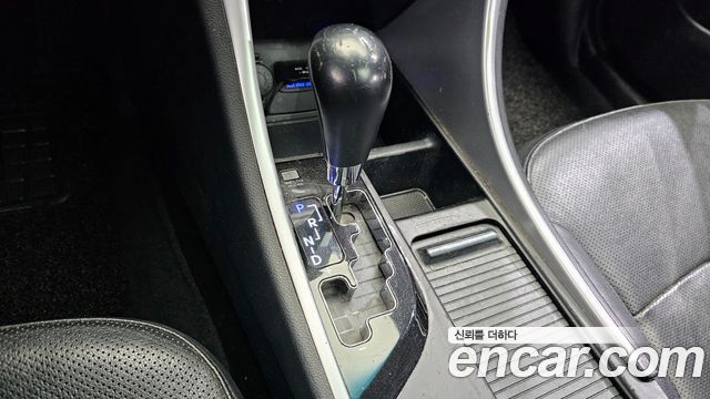 Hyundai Sonata 2011 — photo 9