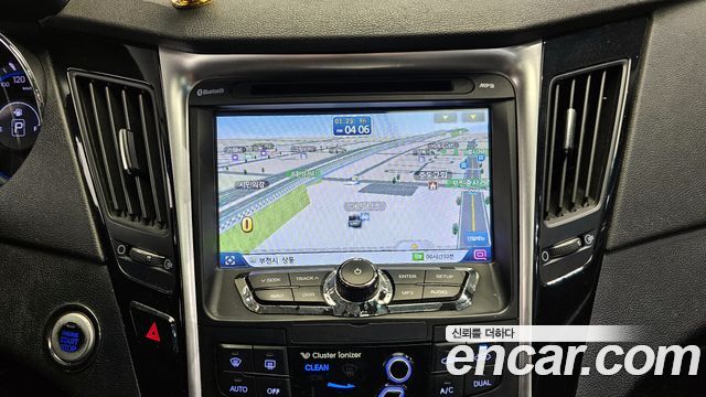 Hyundai Sonata 2011 — photo 15