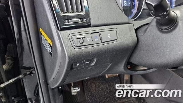 Hyundai Sonata 2011 — photo 17